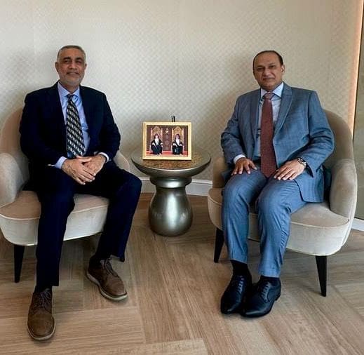 المجر: سفير سلطنة عُمان يستقبل وفد "مطارات عُمان" لبحث فرص التعاون في قطاع الطيران