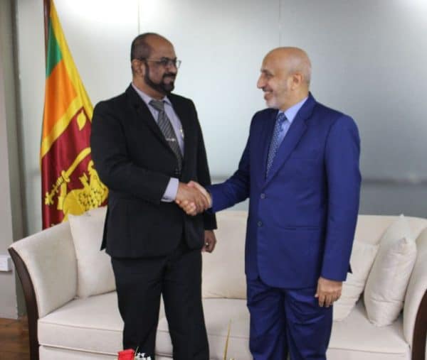 سيريلانكا: وزير الطاقة يستقبل سفير سلطنة عمان