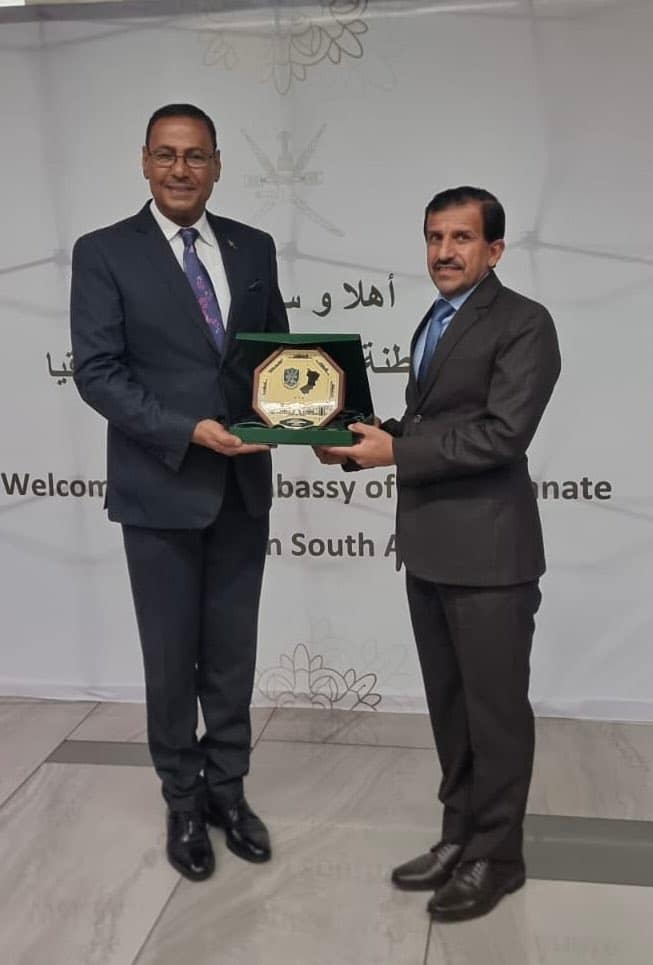 جنوب أفريقيا: سفارة سلطنة عمان تقيم مآدبة عشاء على شرف وفد كلية الدفاع الوطني