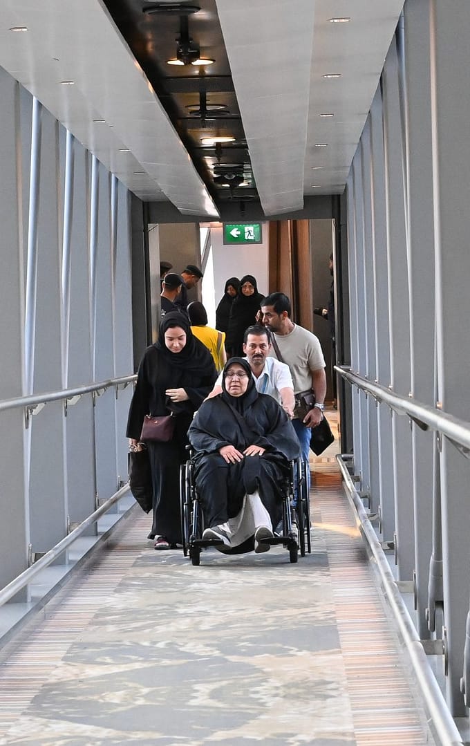 Foreign Ministry: Return of 181citizens and a number of other nationals from Iran