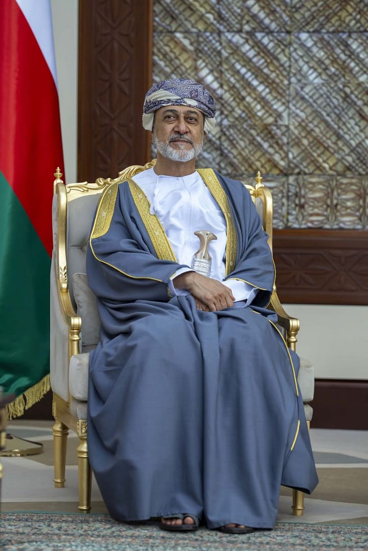 مراسمُ استقبال رسميةٌ لجلالةِ السُّلطان المعظم بمقرّ رئاسة الجمهوريّة الجزائريّة