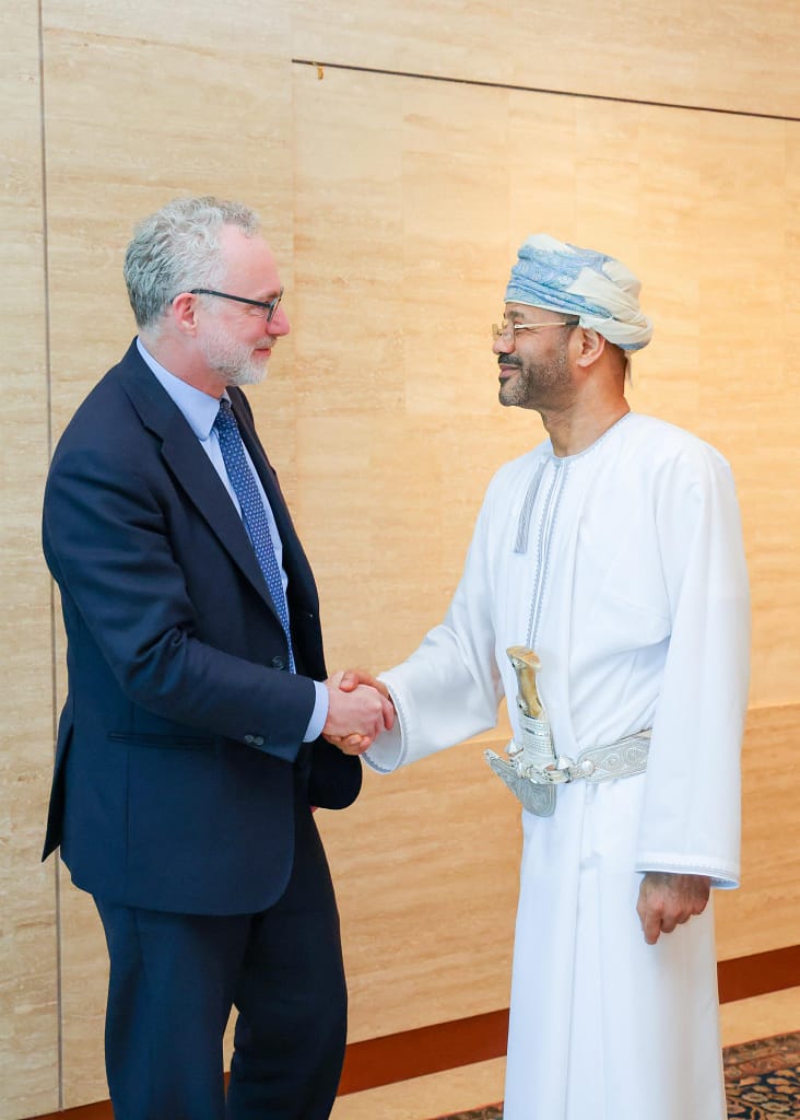 معالي السيد وزير الخارجية يستقبل مبعوث رئيس الوزراء الكندي