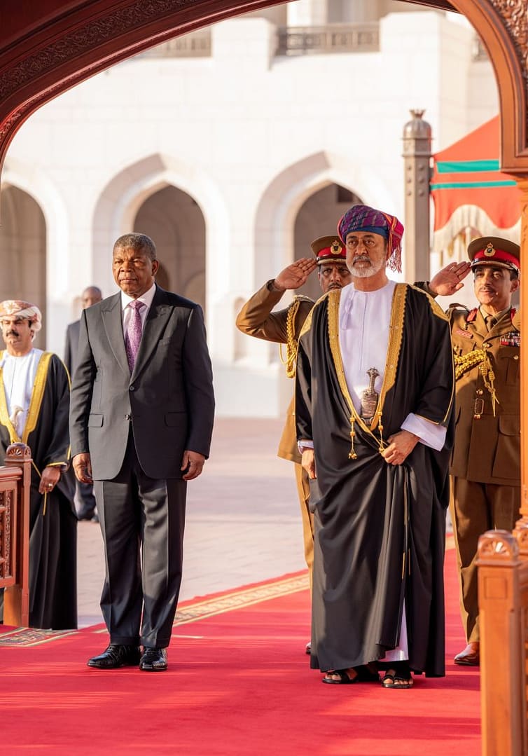 مراسمُ استقبالٍ رسميّةٌ للرئيس الأنجولي