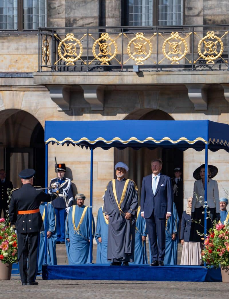 مراسمُ استقبال رسميّةٌ لجلالةِ السُّلطان المعظّم