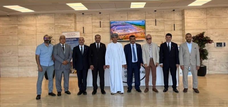 تونس: سفير سلطنة عمان يحضر توقع اتفاقية شراكة بين شركتين تونسية وعمانية في مجال الطاقة