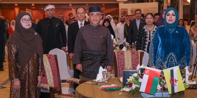 بروناي: سفارةُ سلطنةِ عُمان تحتفل باليوم الوطني