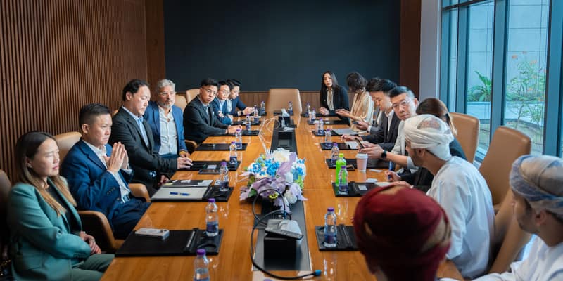 بحثُ فرص التعاون المشترك بين سلطنة عُمان وهونج كونج