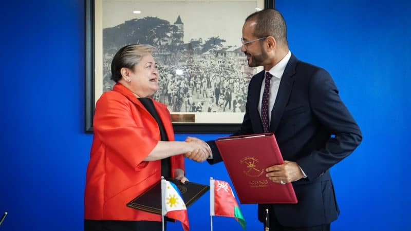 Oman, Philippines sign visa waiver for diplomatic, special, service passports
