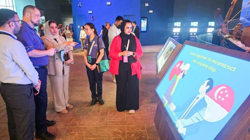 Singapore: Embassy team at the Singapore Oceanarium.
