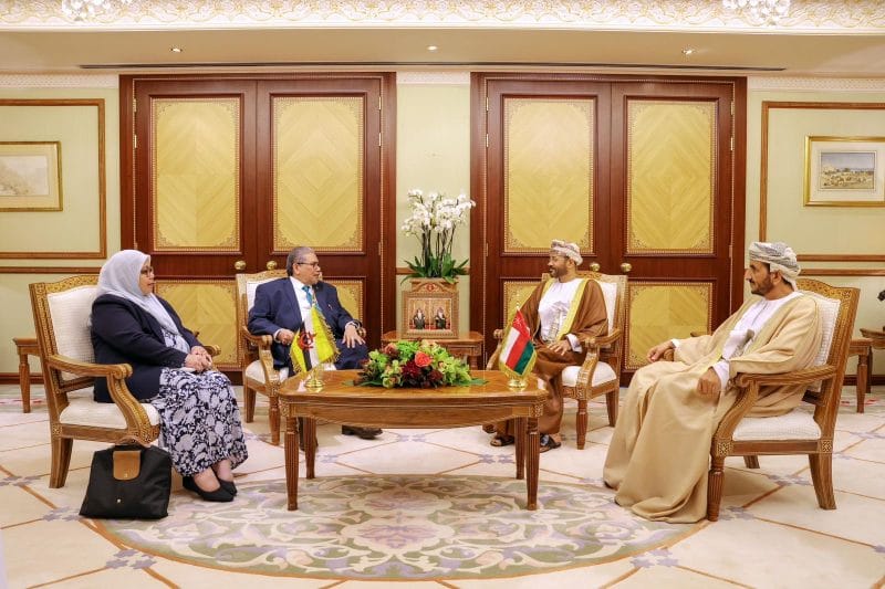 His Majesty receives a written message from the Sultan of Brunei