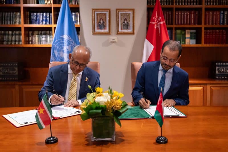 Sayyid Badr meets Foreign Minister of Suriname