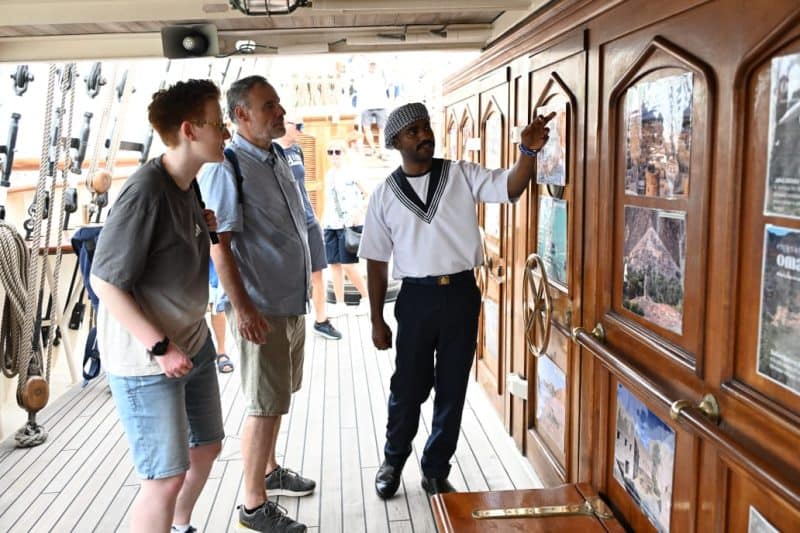 السفينة شباب عمان الثانية تصل ميناء بريمرهافن الألماني للمشاركة في مهرجان الإبحار الشراعي