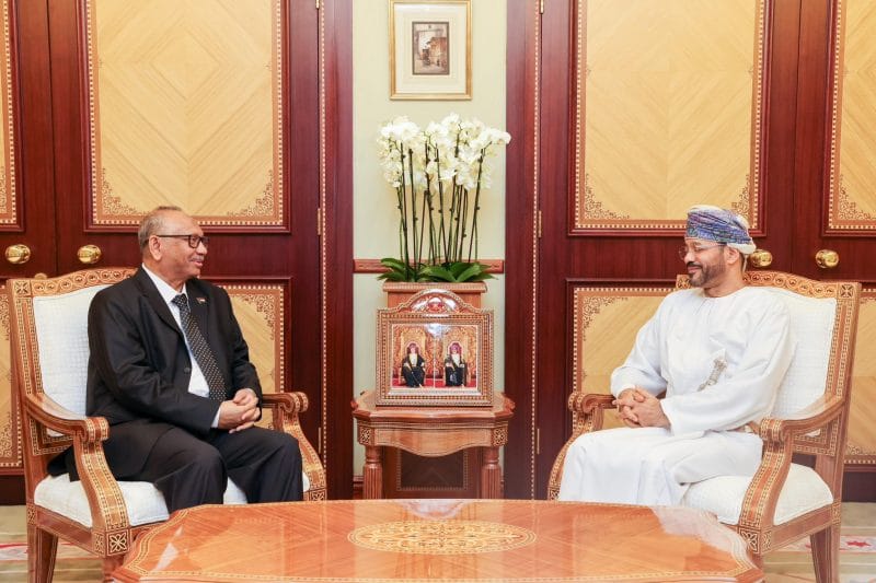 وزيرُ الخارجيّة يتسلّم نسخًا من أوراق اعتماد سفيري الهند والسودان