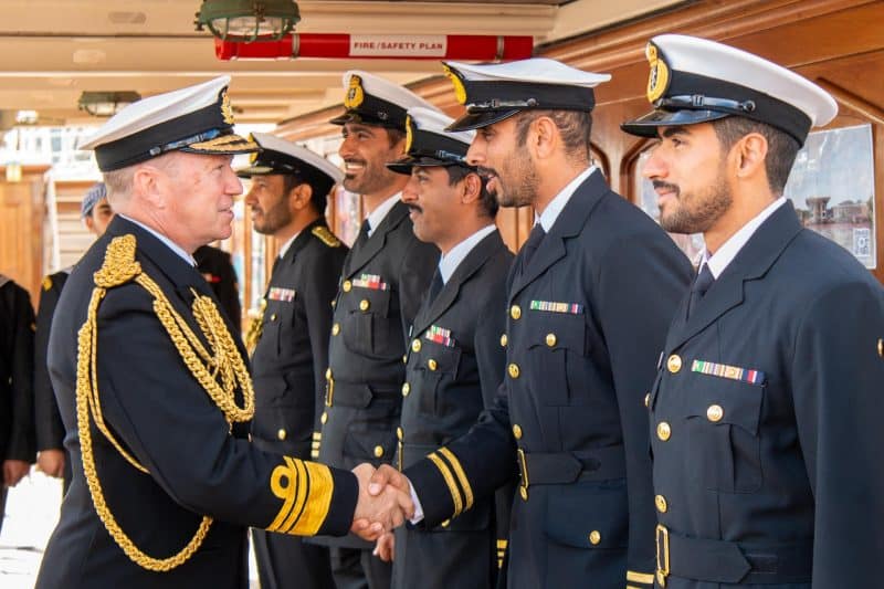 بريطانيا: سفينة "شباب عُمان الثانية" تستقبل مسؤولين رفيعي المستوى في ميناء بورتسموث