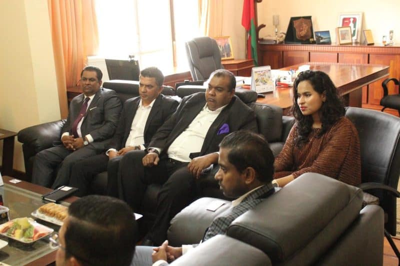 سيريلانكا: السفير يستقبل رئيس وأعضاء مجلس إدارة غرفة COYLE