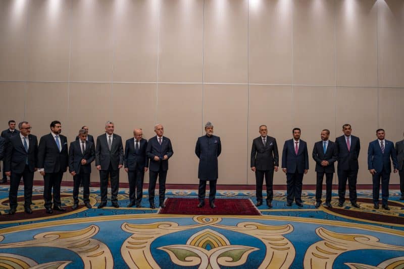 جلالةُ السُّلطان المعظّم يلتقي بعددٍ من رجال الأعمال بجمهورية تركيا