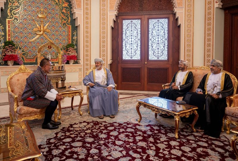 جلالةُ السُّلطان المُعظّم يستقبل رئيسَ وزراء مملكة بوتان