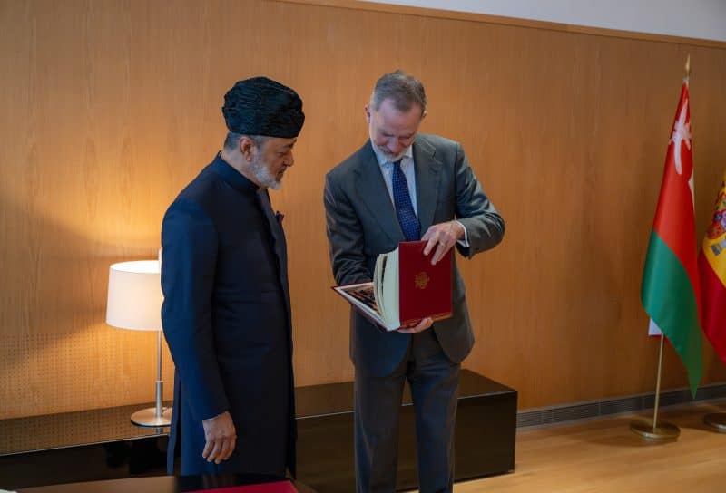 جلالة السُّلطان المعظم يختتم زيارته إلى إسبانيا