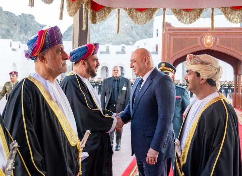 Lebanese President arrives in Oman