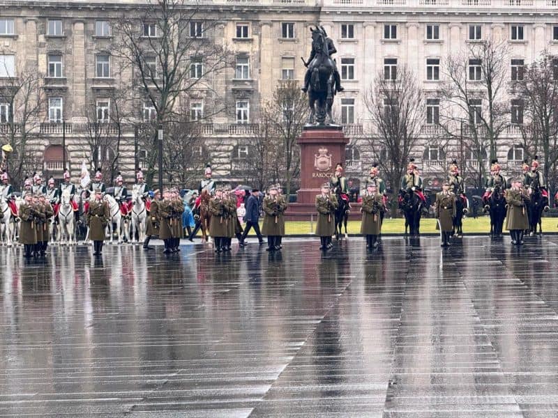 المجر: سفير سلطنة عُمان يشارك في احتفال يوم الاستقلال