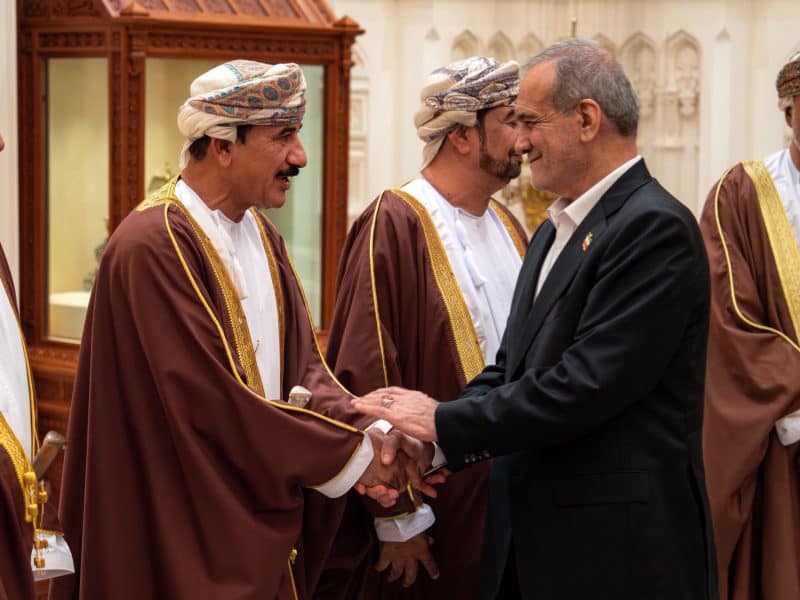 Hi Majesty hosts private luncheon, bids farewell to Iranian President