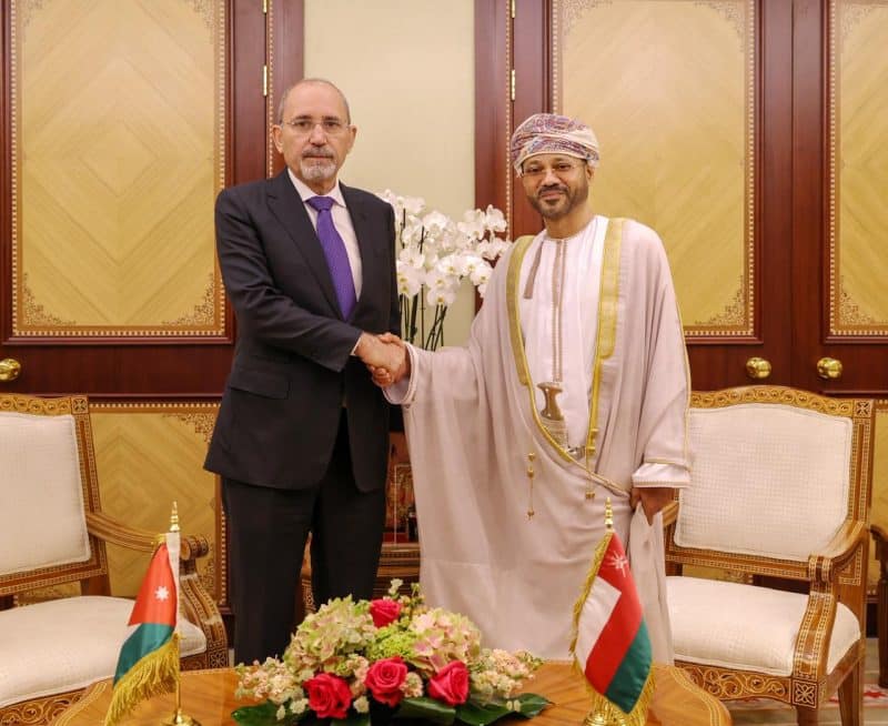 Minister receives Jordanian Foreign Minister