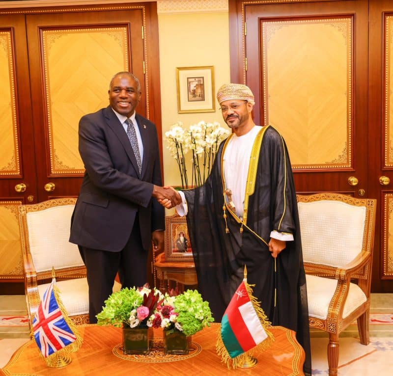 Oman and Britain discuss strengthening fields of cooperation