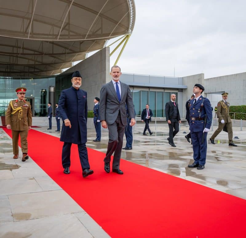 جلالة السُّلطان المعظم يختتم زيارته إلى إسبانيا