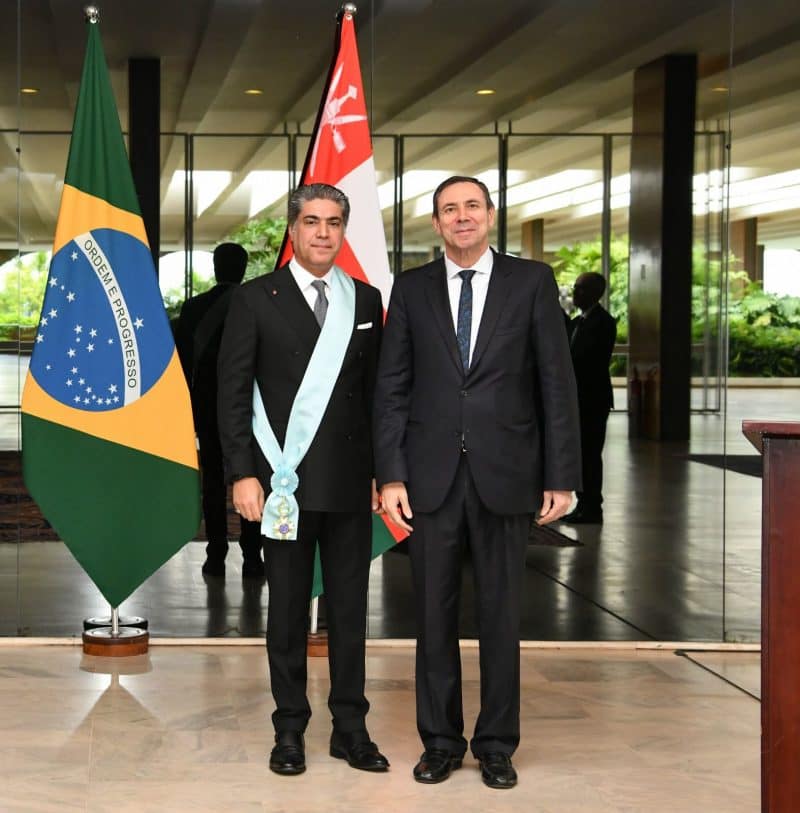 البرازيل تمنح سفير سلطنة عُمان وسام الصليب الجنوبي من الدرجة الرفيعة