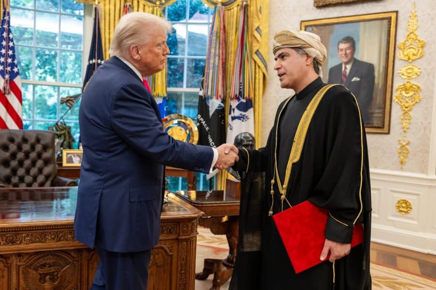 Oman’s Ambassador in Washington conveys His Majesty’s greetings to President Trump