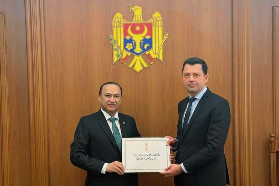 Moldova: Ambassador presents his credentials