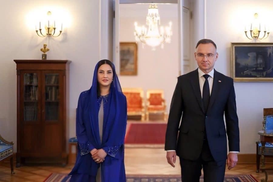 The Ambassador of the Sultanate of Oman to Germany presents papers to be respected by the Non-Resident Ambassador of the Sultanate of Oman to Poland