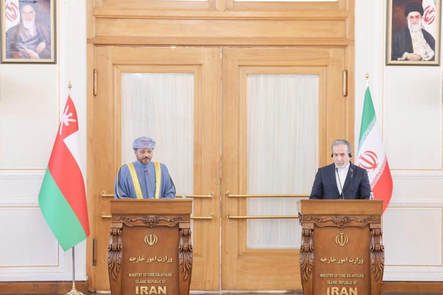 Minister and Iranian Foreign Minister hold joint press conference