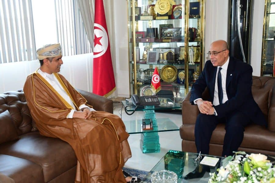 Tunisia: Defence Minister receives Oman's Ambassador
