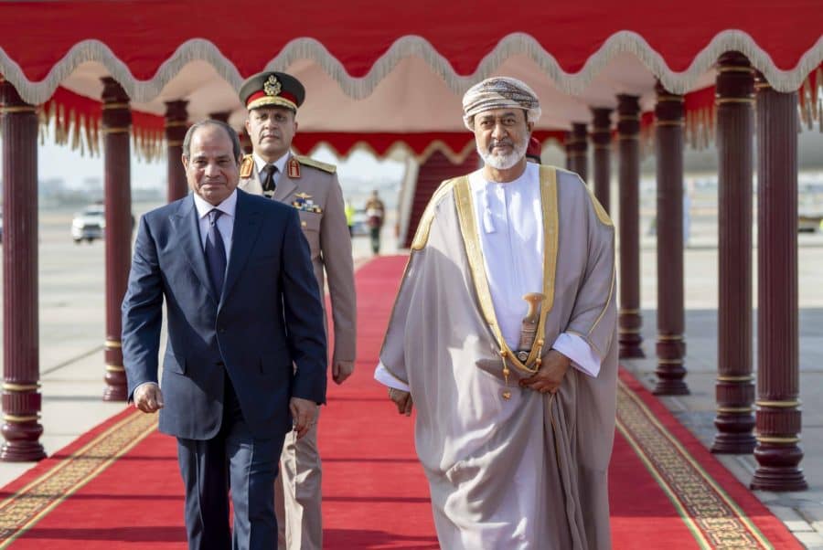 President of Egypt arrives in Oman on private fraternal visit