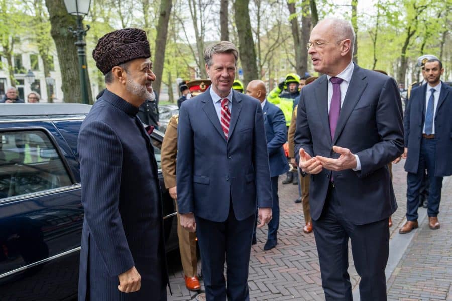 His Majesty meets Dutch Legislature leaders