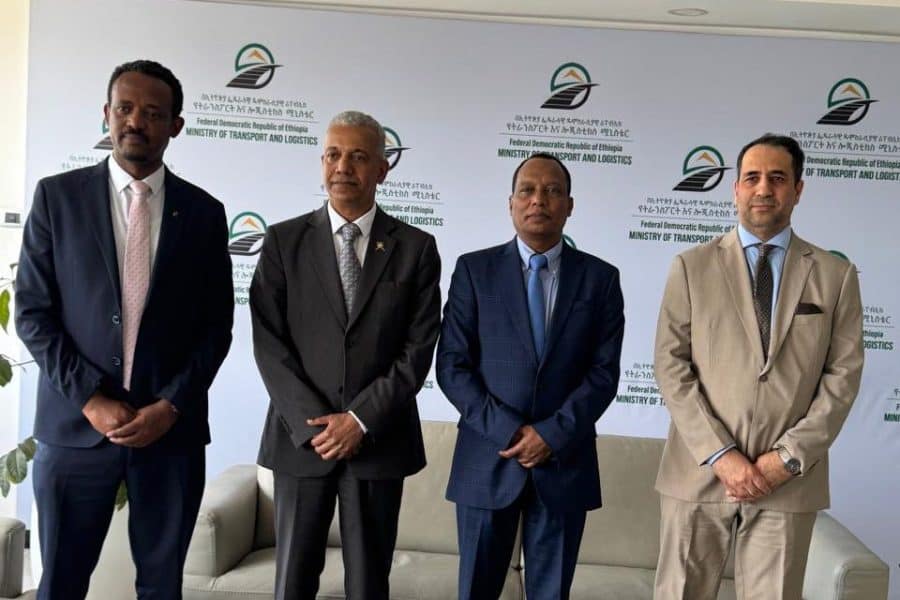 إثيوبيا: السفير يحضر لقاء وزير النقل مع الرئيس التنفيذي لشركة مطارات عمان