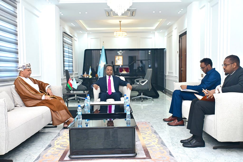 Oman's ambassador presents a copy of his credentials to the Federal Republic of Somalia