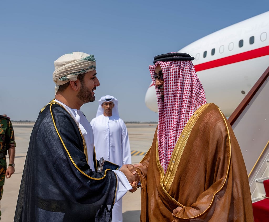 جلالة السُّلطان يستقبل نائب حاكم أبوظبي مستشار الأمن الوطني الإماراتي