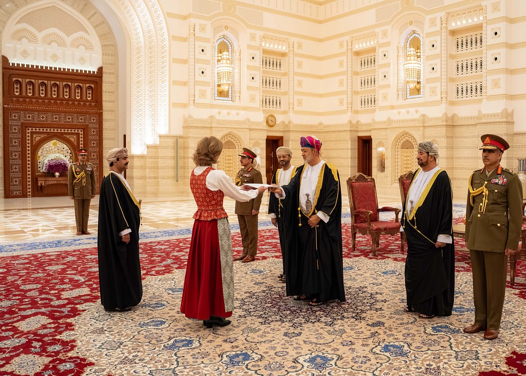 جلالةُ السُّلطان يتقبّلُ أوراق اعتماد عددٍ من السّفراء