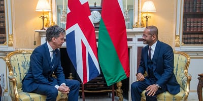 معالي السيد وزير الخارجية يلتقي نظيره البريطاني في لندن