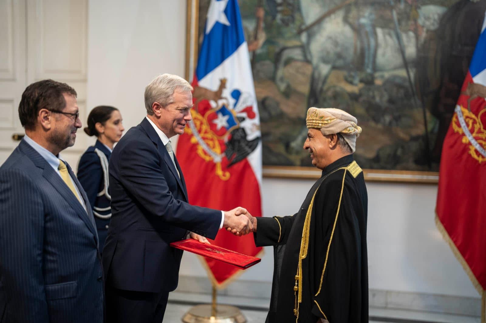 Omani Ambassador presents credentials to Chilean President