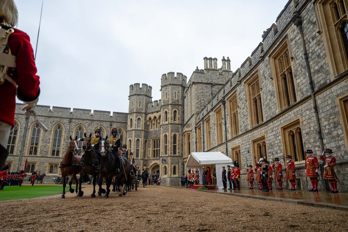 His Majesty saluted by Royal Horse Artillery