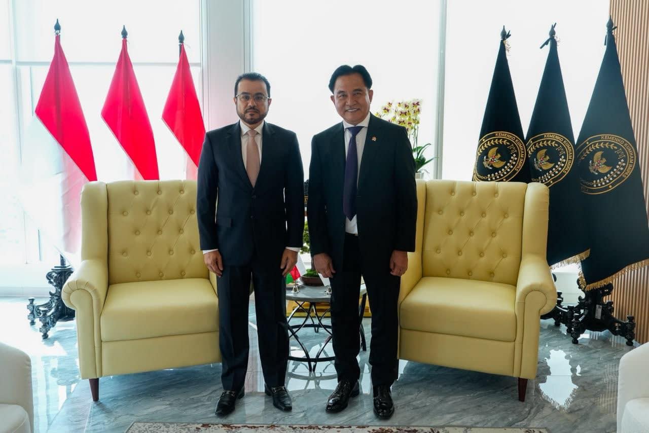 إندونيسيا: السفير يلتقي وزير الشؤون القانونية وحقوق الإنسان