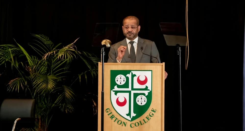 جاء ذلك خلال محاضرة ألقاها معاليه في كلية جيرتون بجامعة كامبريدج في المملكة المتحدة