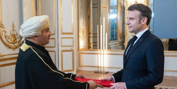 Ambassador Ahmed Alaraimi presents his credentials