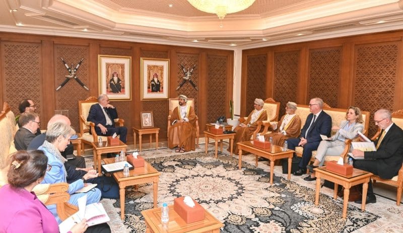 Oman and Switzerland discuss enhancing economic, trade and scientific cooperation