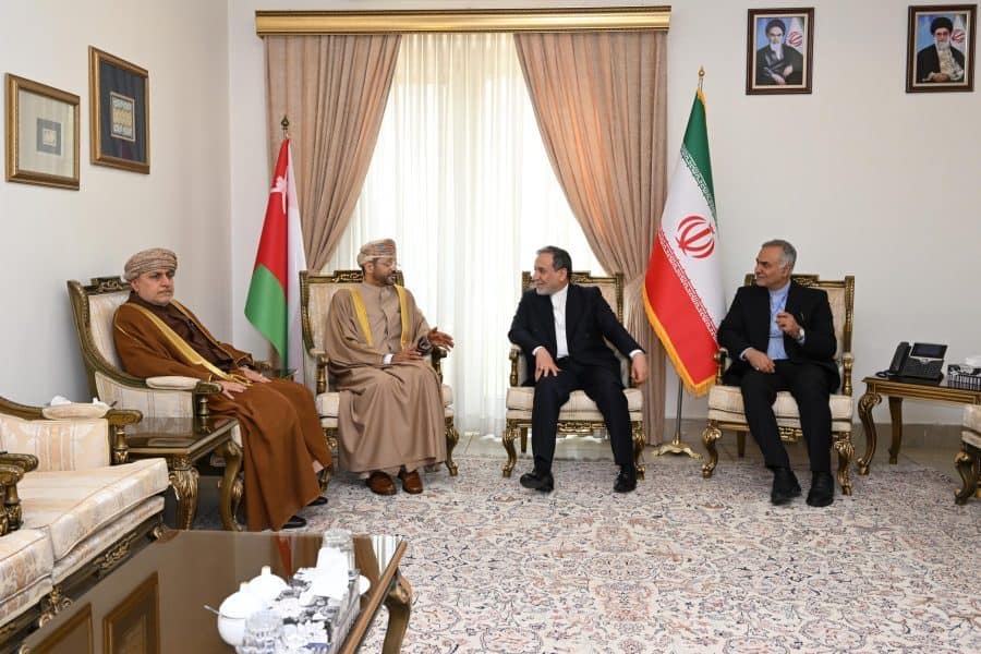 Foreign Minister holds closed-door talks with Iranian counterpart