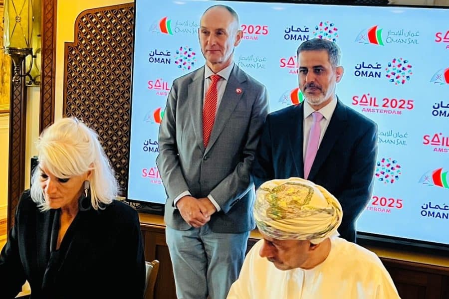 هولندا: عُمان للإبحار توقع مذكرة تفاهم مع مؤسسة "إبحار أمستردام"