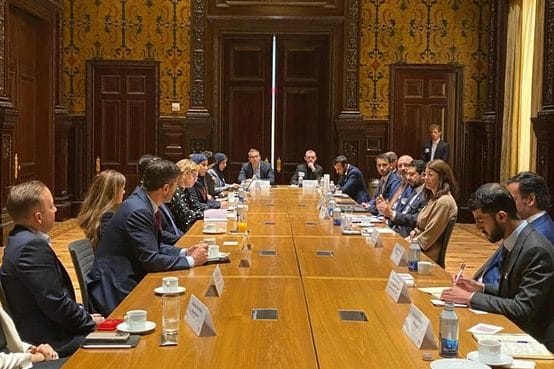 Reviewing investment opportunities available in the Sultanate of Oman before US Congress officials